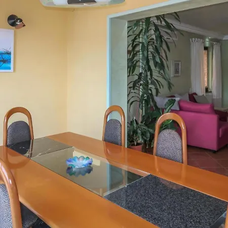 Luxury 2 Bedrooms App In - Istra 아파트 *