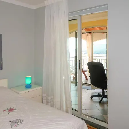 Luxury 2 Bedrooms App In - Istra דירה