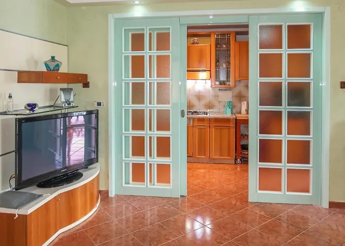 Luxury 2 Bedrooms App In - Istra 라벡